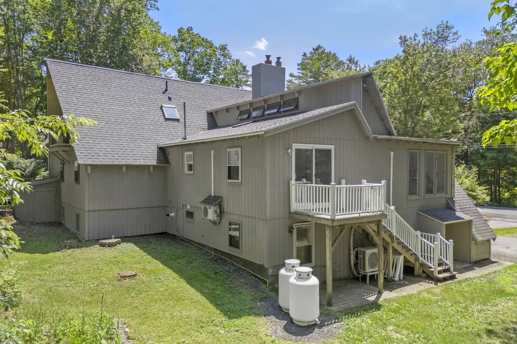 6 Robinson Drive Rockport ME 04856