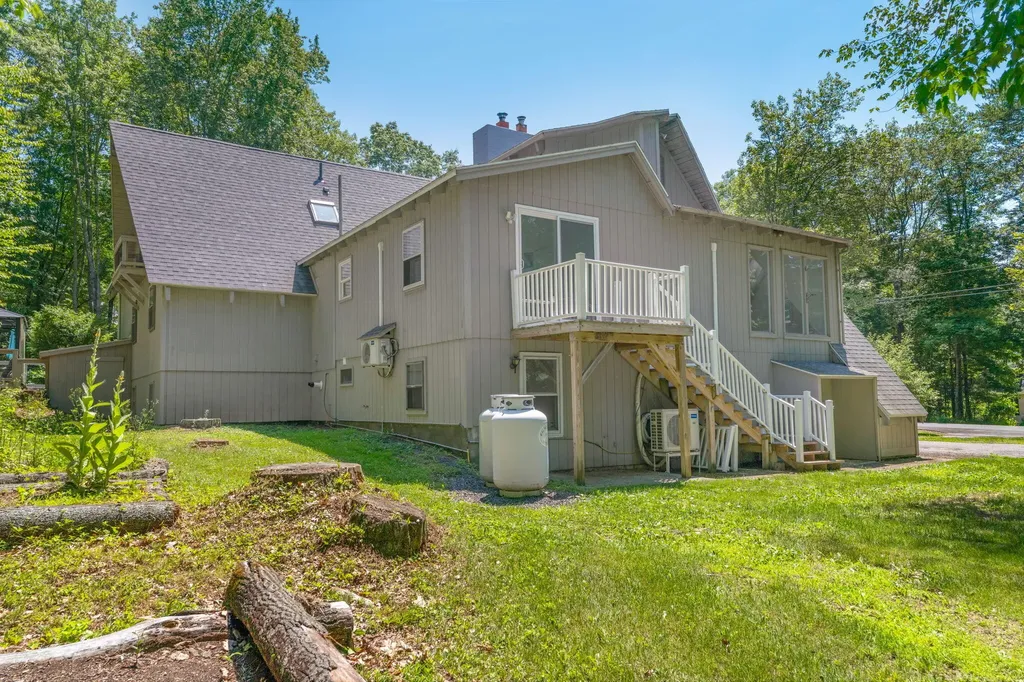 6 Robinson Drive Rockport ME 04856