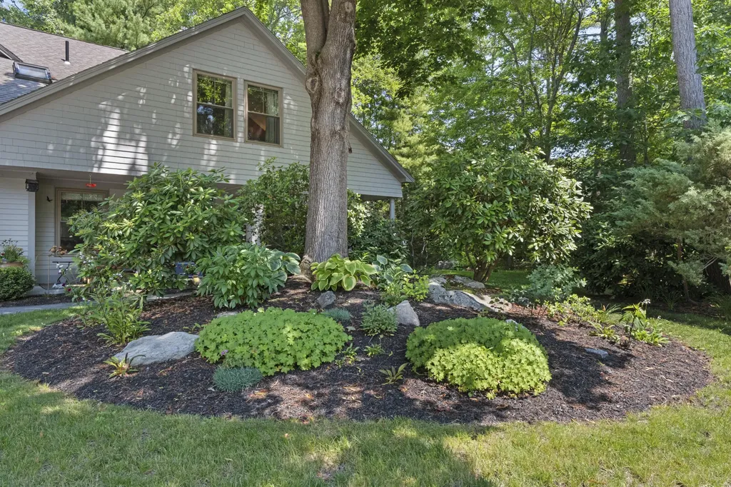 6 Wildwood Circle Portland ME 04103