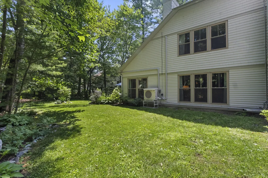 6 Wildwood Circle Portland ME 04103