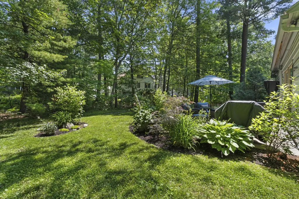6 Wildwood Circle Portland ME 04103