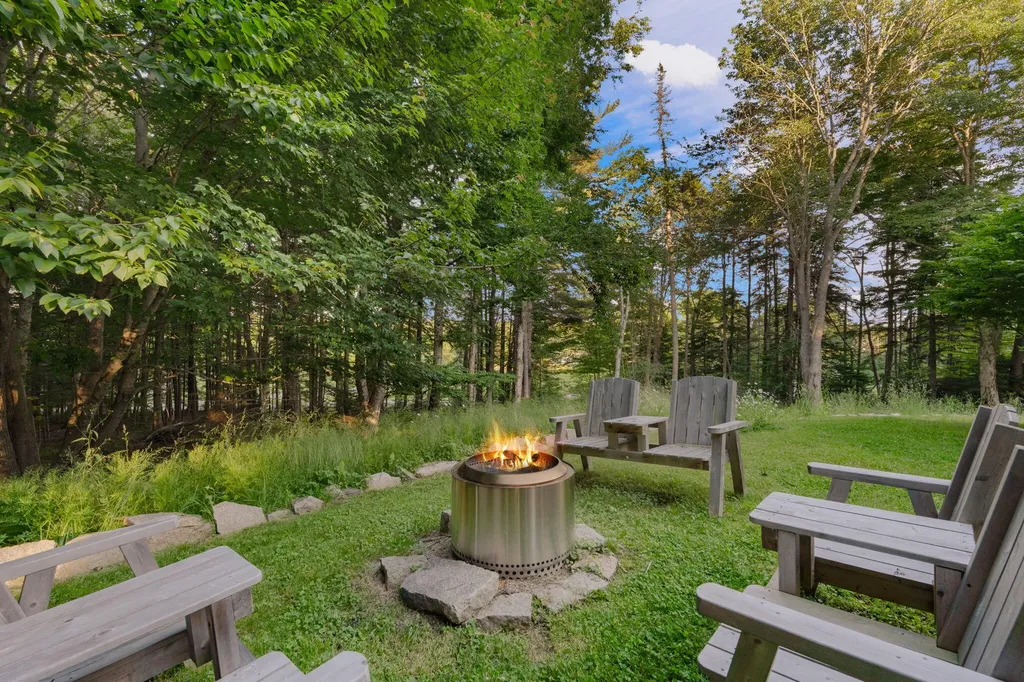 5 Cedar Hill Road Tremont ME 04674