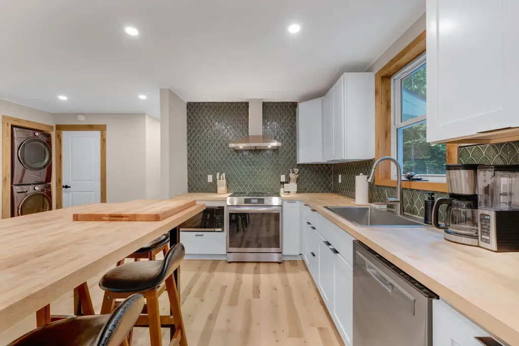 5 Cedar Hill Road Tremont ME 04674
