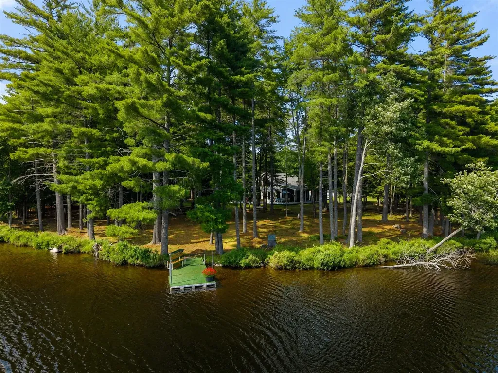 112 Dead Stream Road Lincoln ME 04457