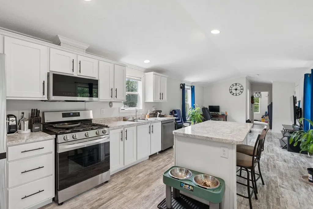 34 Falcon Circle Augusta ME 04330