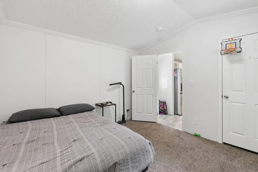 34 Falcon Circle Augusta ME 04330