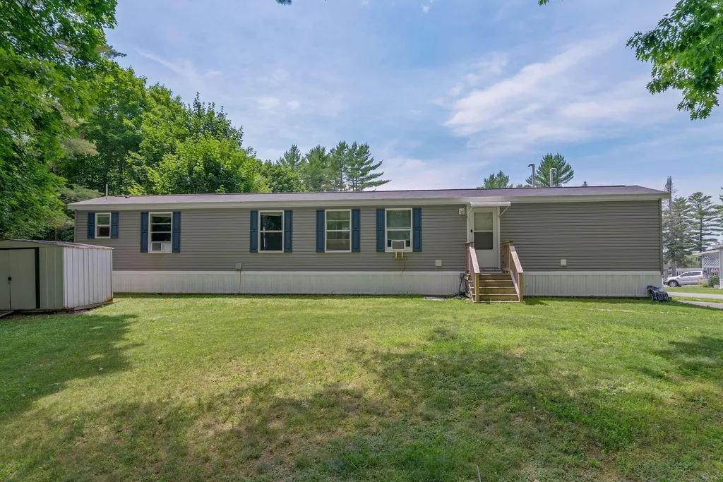 34 Falcon Circle Augusta ME 04330