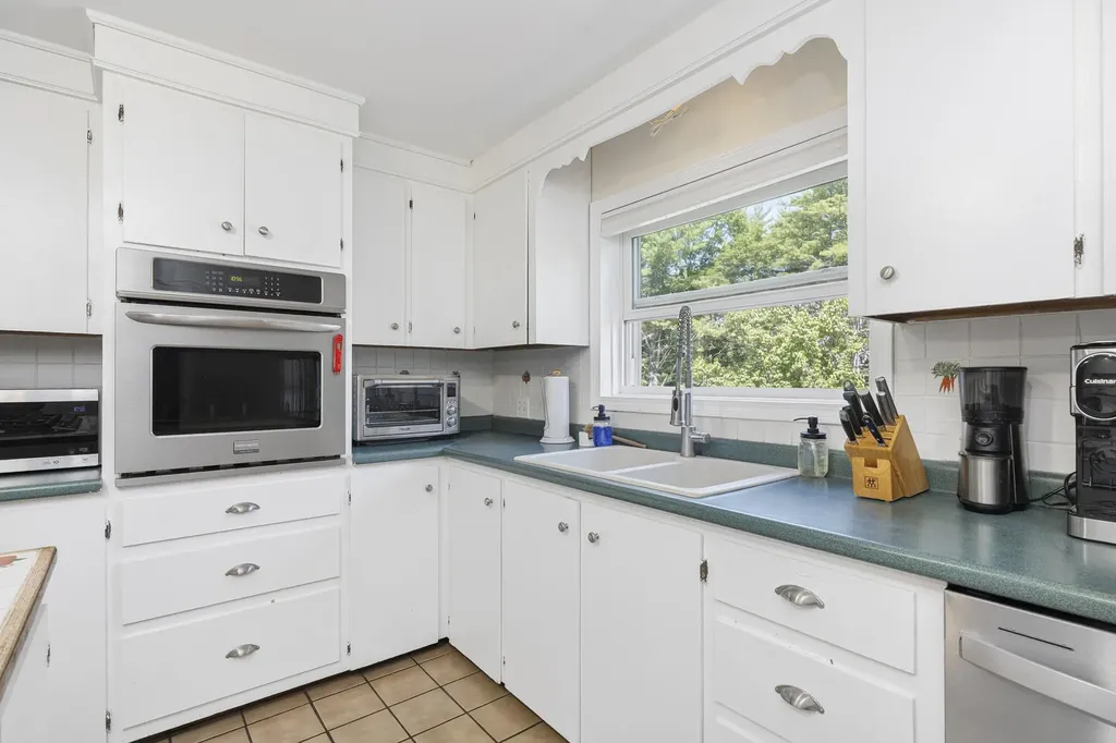 141 Fickett Road Pownal ME 04069