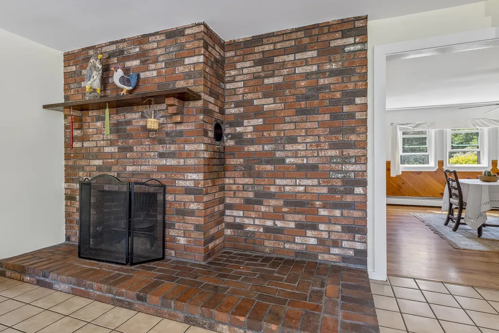 141 Fickett Road Pownal ME 04069