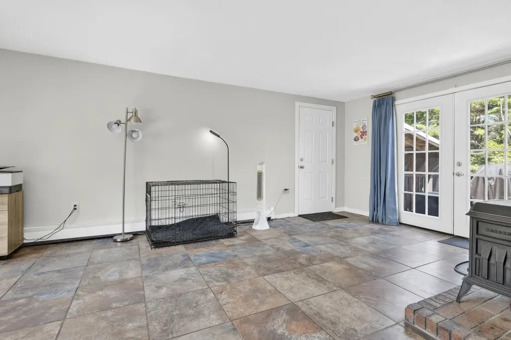 141 Fickett Road Pownal ME 04069