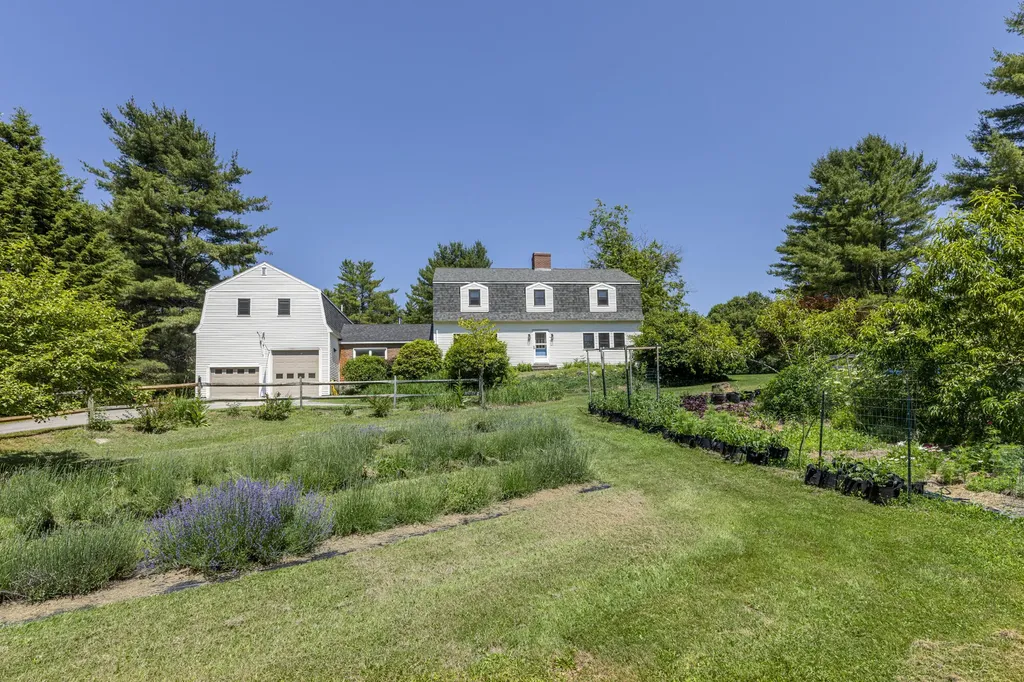 141 Fickett Road Pownal ME 04069