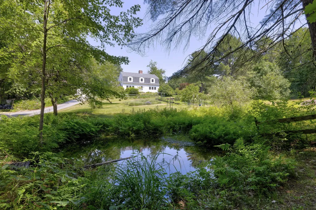 141 Fickett Road Pownal ME 04069