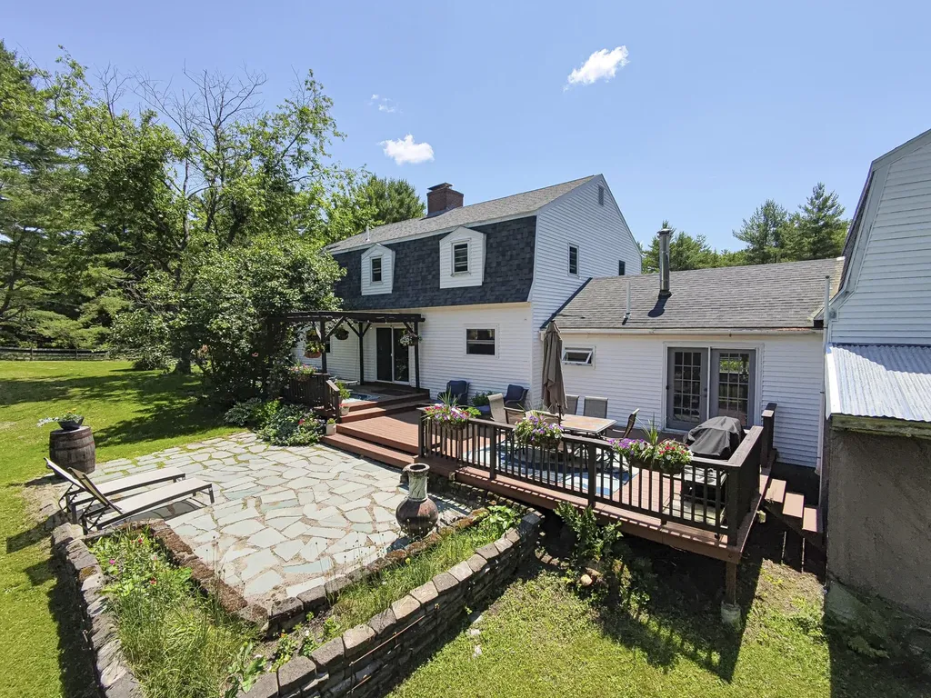 141 Fickett Road Pownal ME 04069