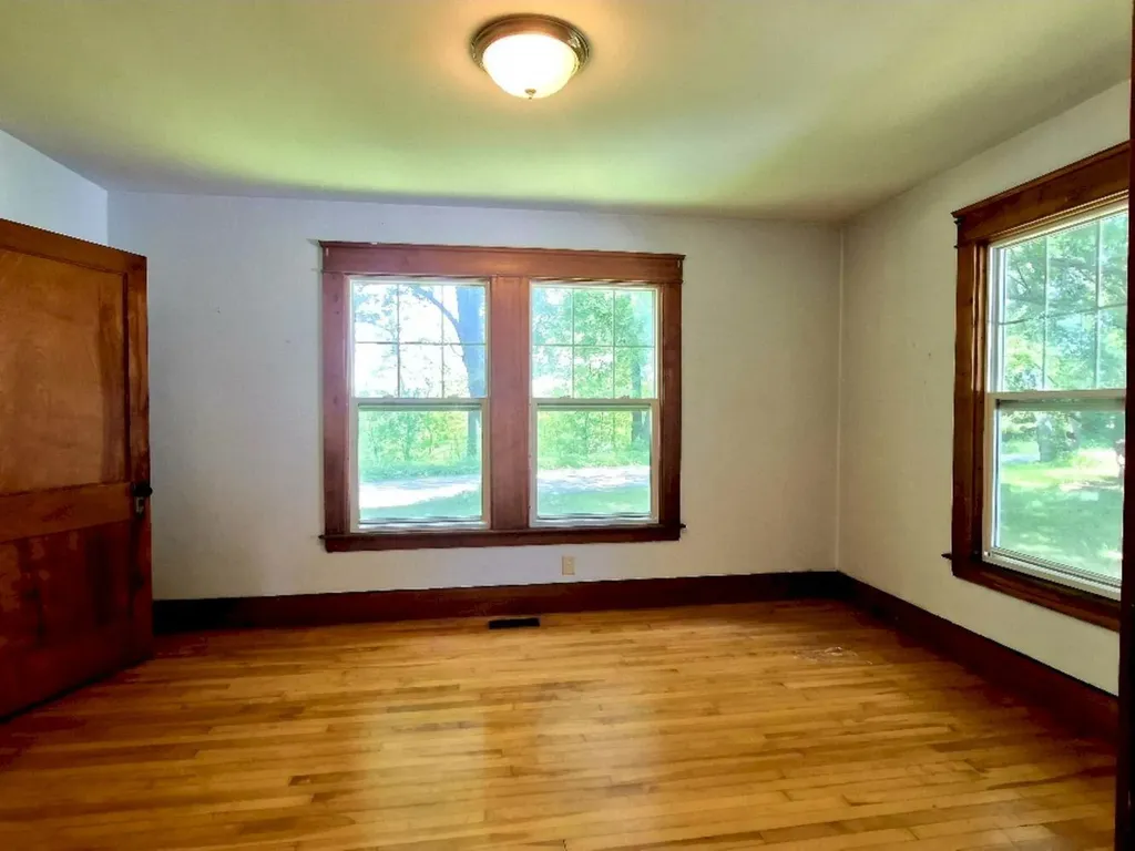 113 Greenwood Avenue Farmington ME 04938