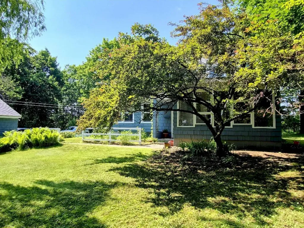 113 Greenwood Avenue Farmington ME 04938
