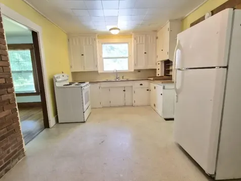 113 Greenwood Avenue Farmington ME 04938