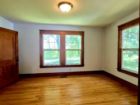 113 Greenwood Avenue Farmington ME 04938