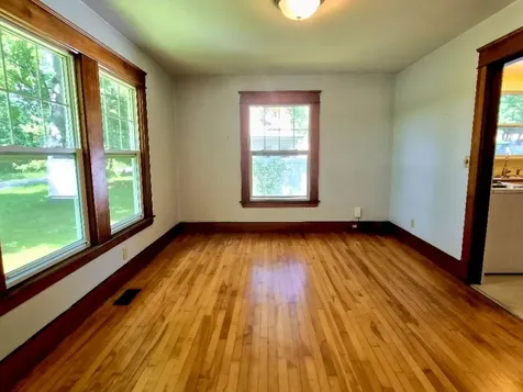 113 Greenwood Avenue Farmington ME 04938