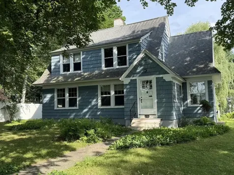 113 Greenwood Avenue Farmington ME 04938