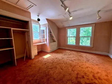 113 Greenwood Avenue Farmington ME 04938