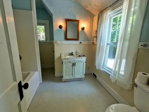 113 Greenwood Avenue Farmington ME 04938