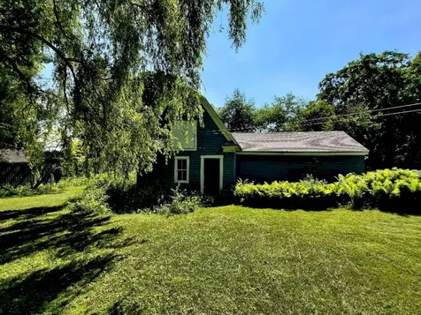113 Greenwood Avenue Farmington ME 04938