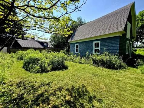 113 Greenwood Avenue Farmington ME 04938