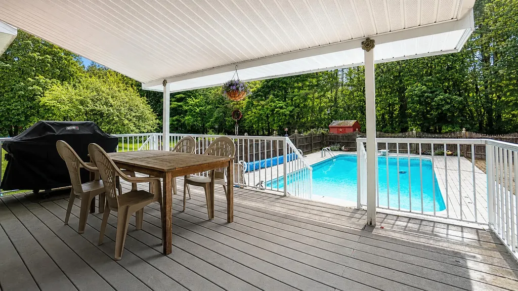 5 Overlook Drive Buxton ME 04093