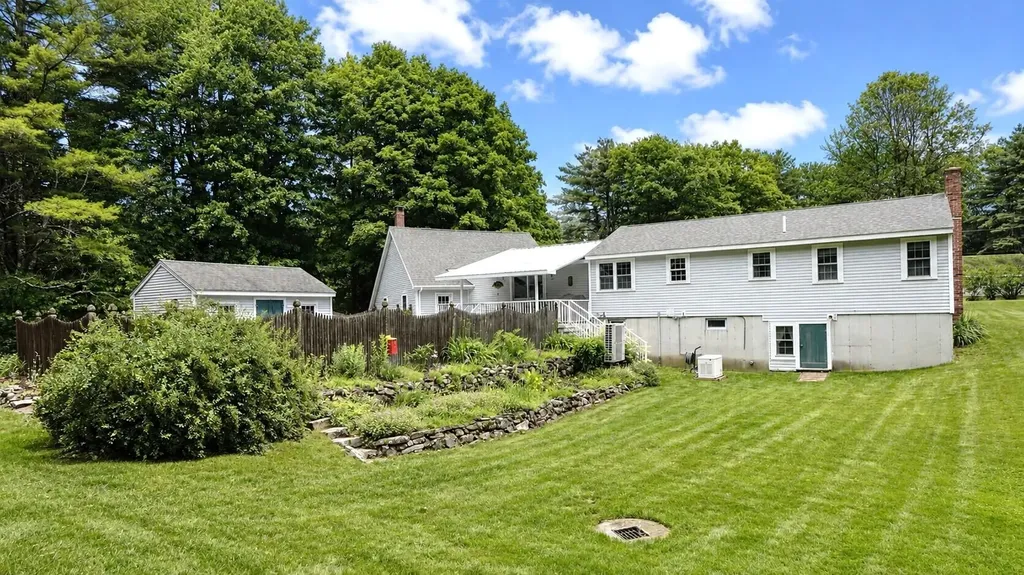 5 Overlook Drive Buxton ME 04093