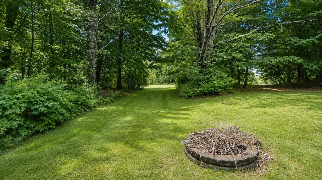 5 Overlook Drive Buxton ME 04093