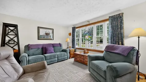 5 Overlook Drive Buxton ME 04093