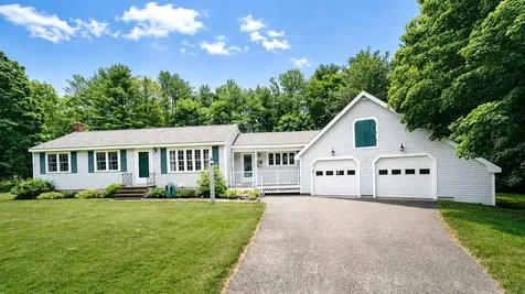 5 Overlook Drive Buxton ME 04093