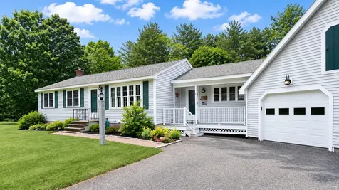 5 Overlook Drive Buxton ME 04093