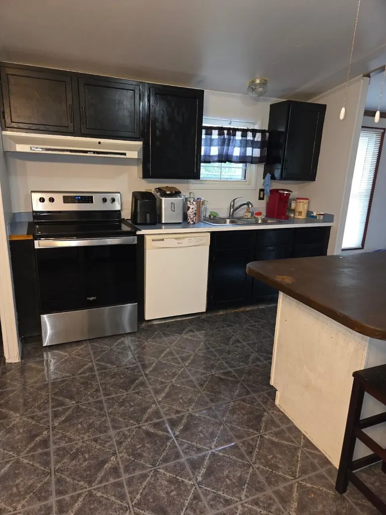 123 Cedar Street Millinocket ME 04462