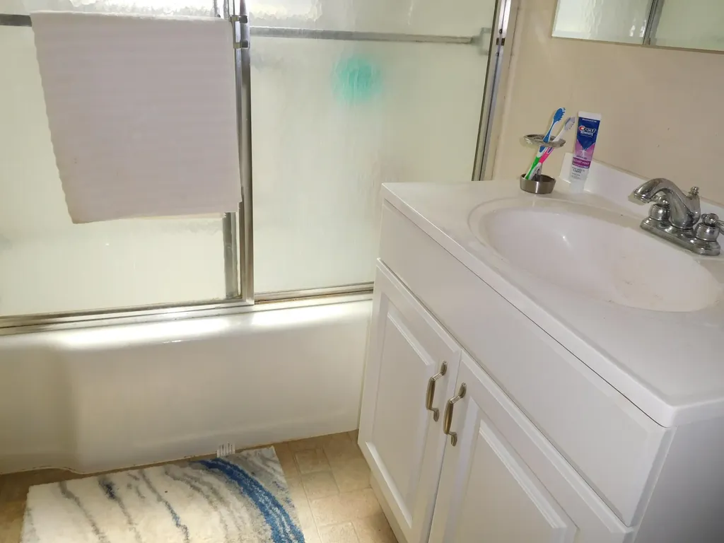 9 Spofford Street Lewiston ME 04240