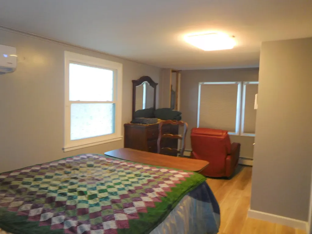 9 Spofford Street Lewiston ME 04240