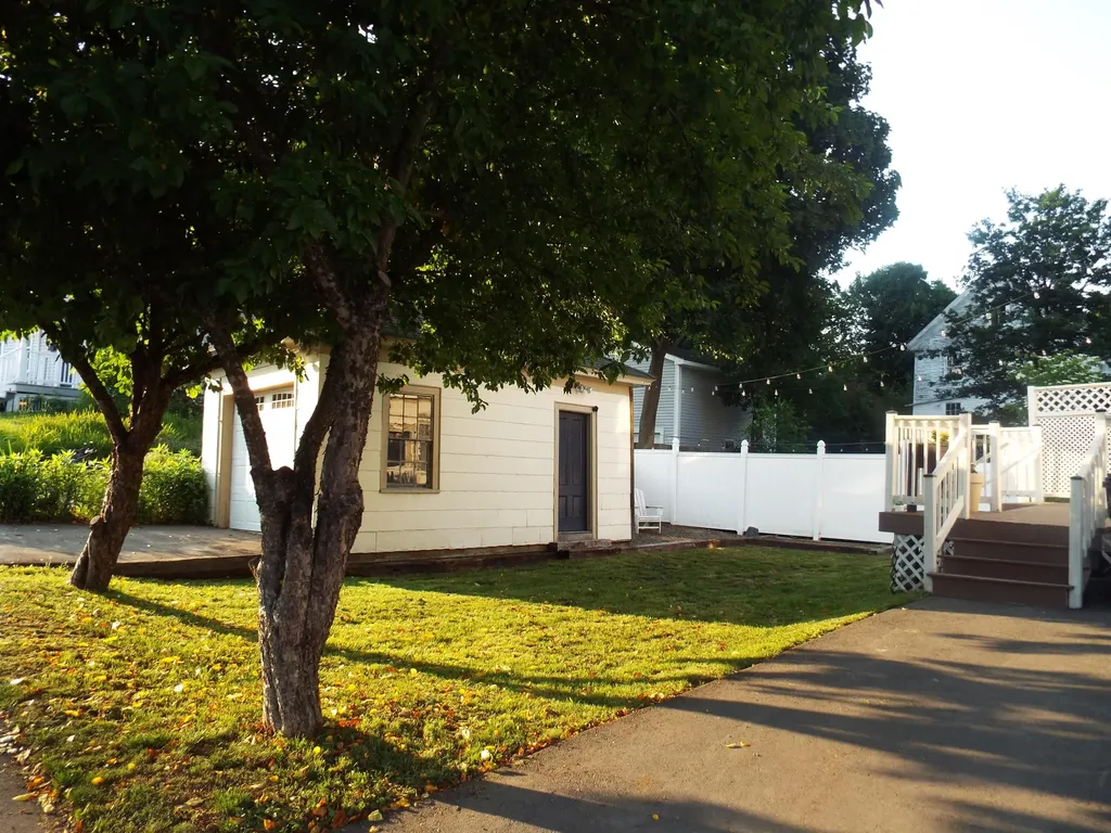 45 6th Street Bangor ME 04401