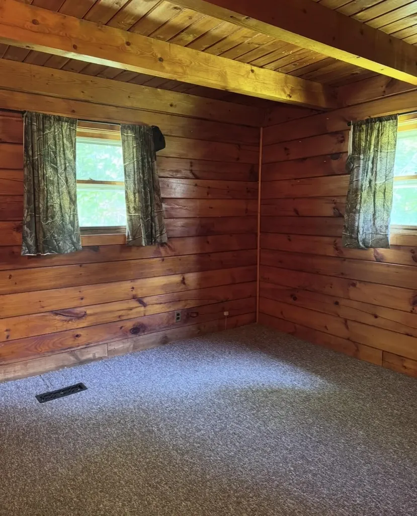 723 Middle Road Bradford ME 04410