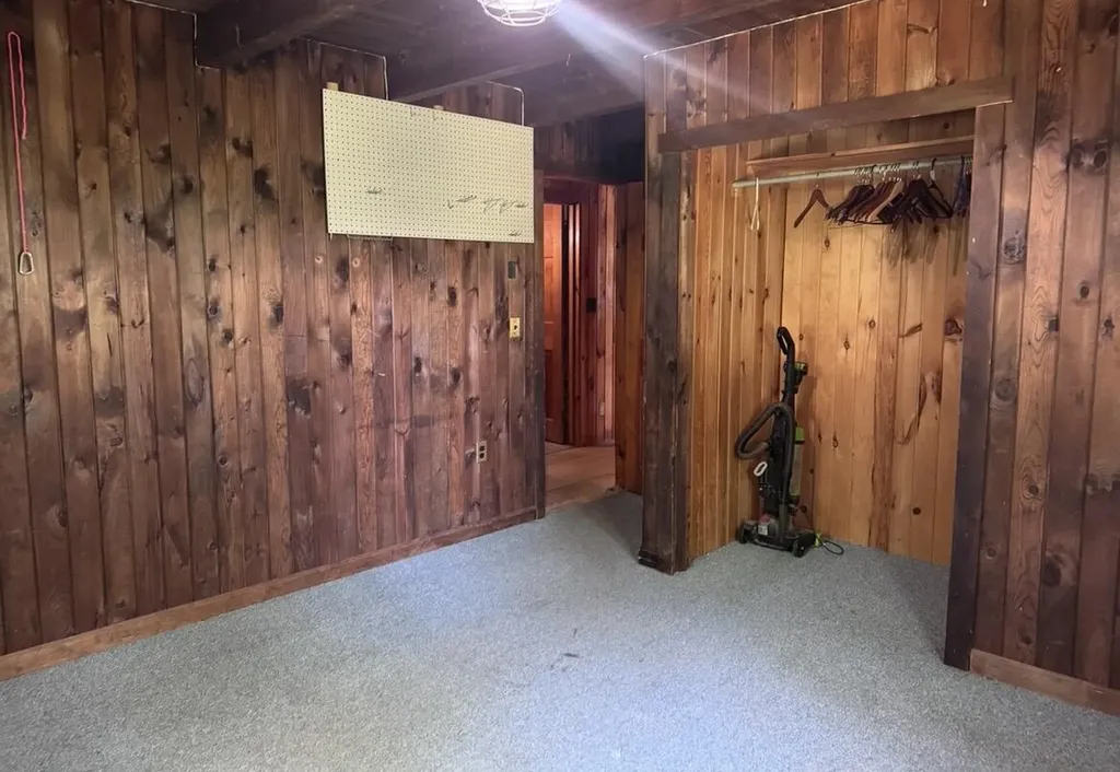 723 Middle Road Bradford ME 04410