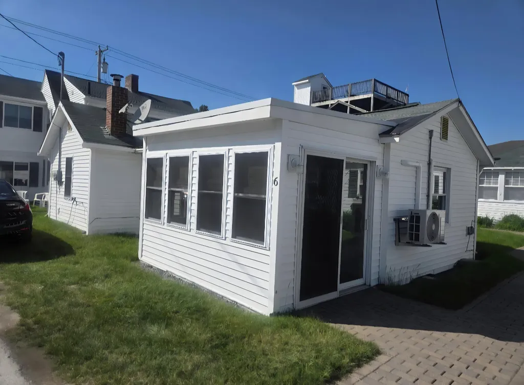 165 E Grand Avenue Old Orchard Beach ME 04064