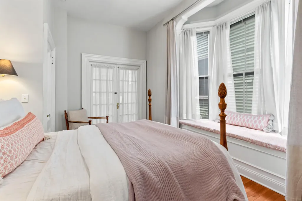 27 Pine Street Portland ME 04102