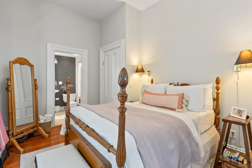 27 Pine Street Portland ME 04102