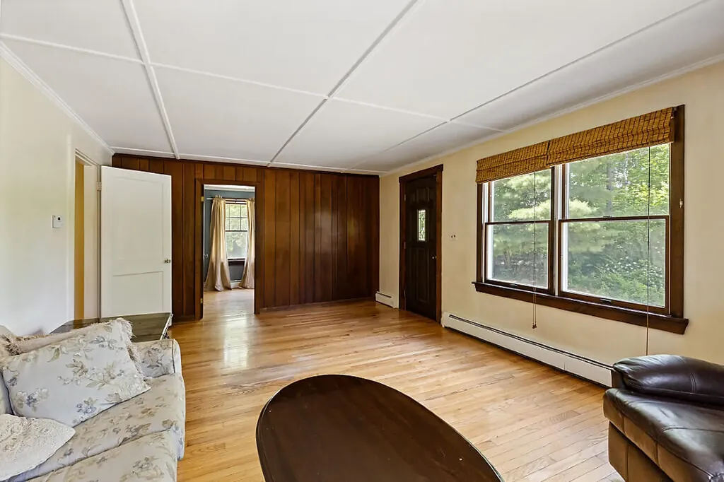 8 Paul Avenue Waterville ME 04901