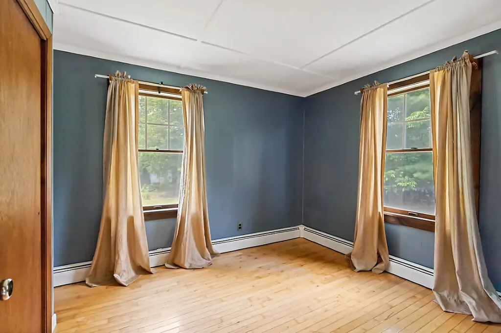 8 Paul Avenue Waterville ME 04901