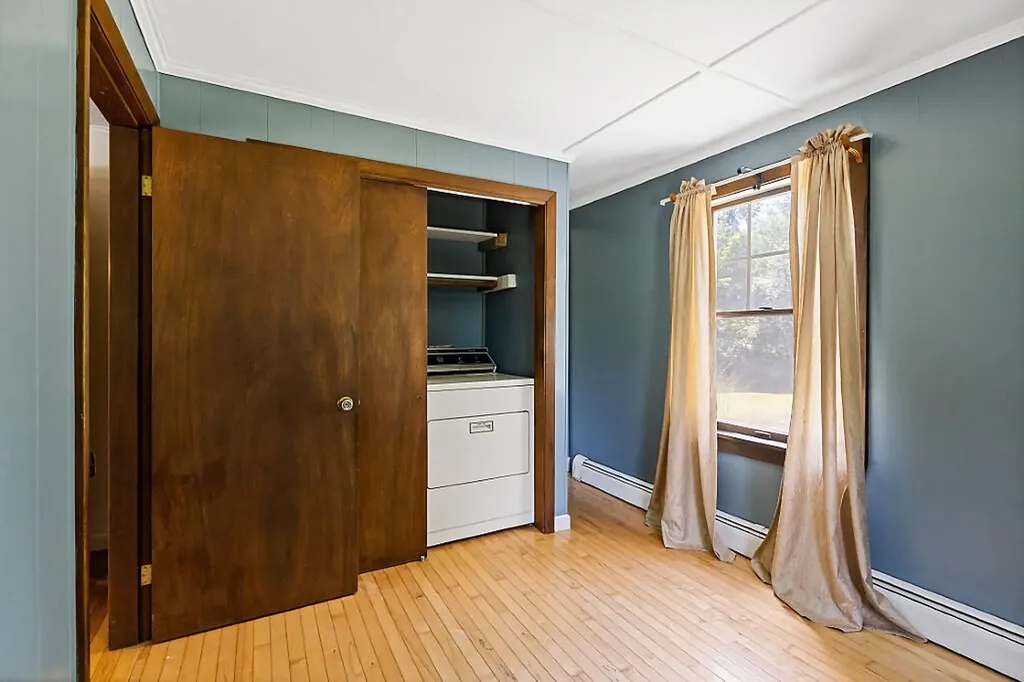 8 Paul Avenue Waterville ME 04901