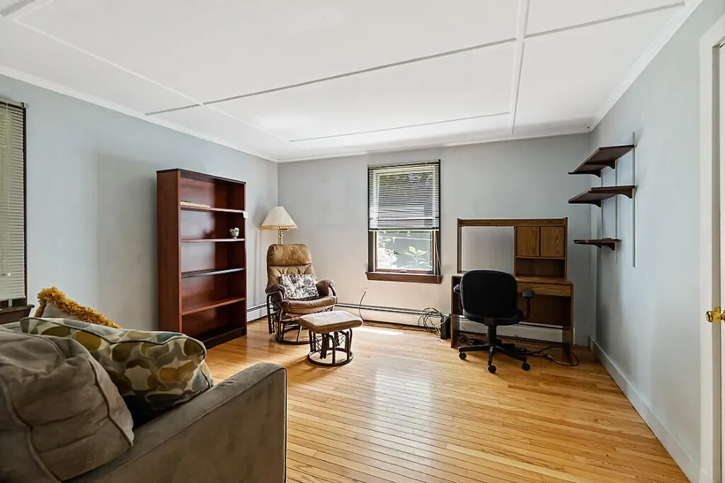 8 Paul Avenue Waterville ME 04901