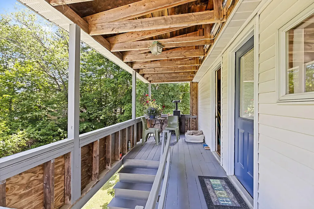 8 Paul Avenue Waterville ME 04901