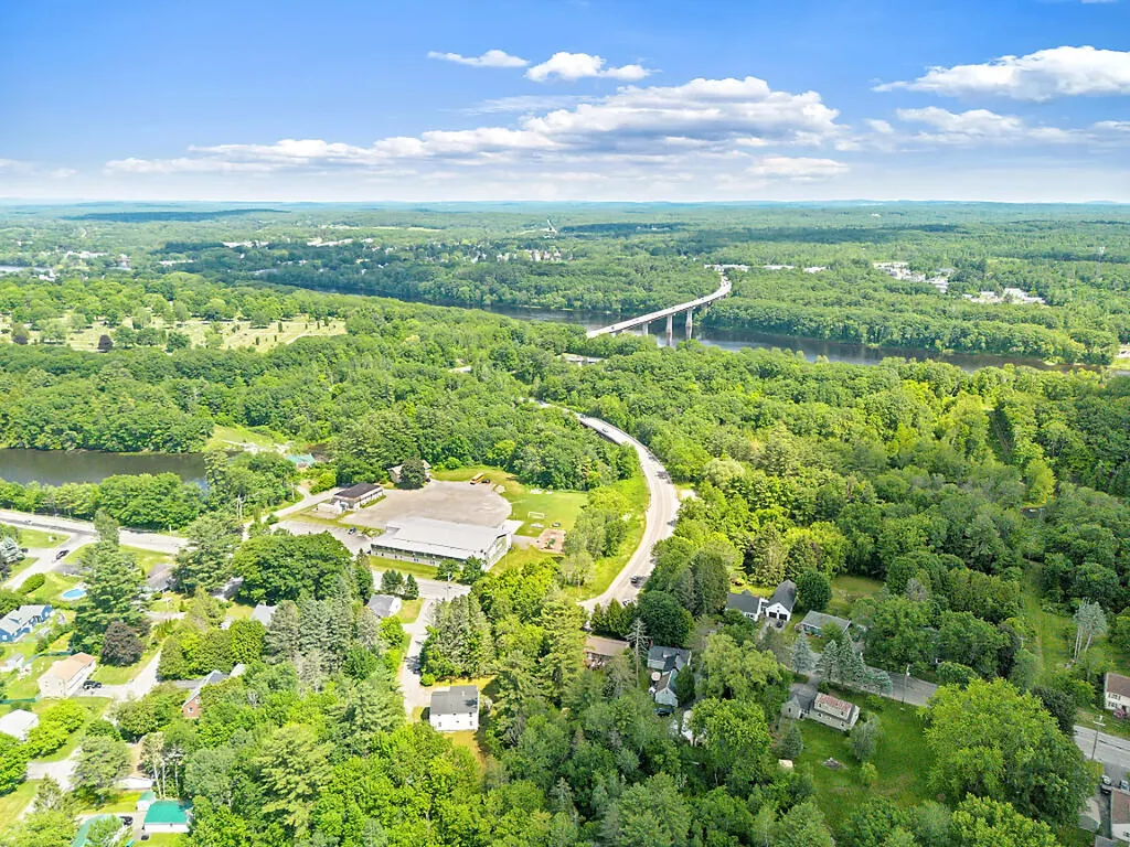 8 Paul Avenue Waterville ME 04901