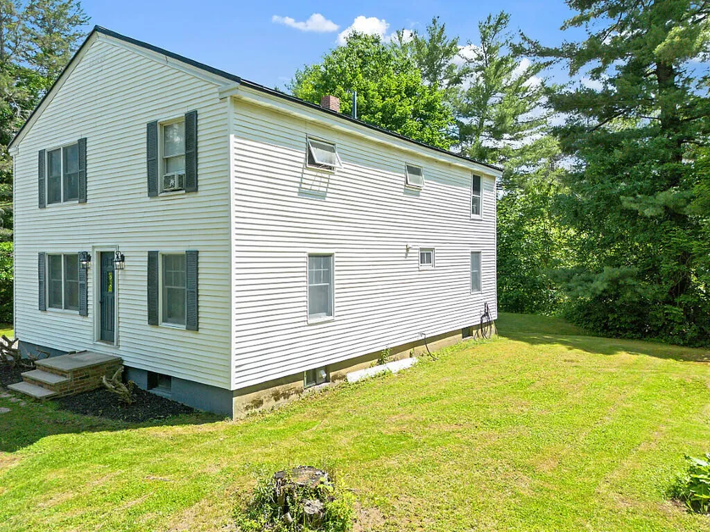8 Paul Avenue Waterville ME 04901
