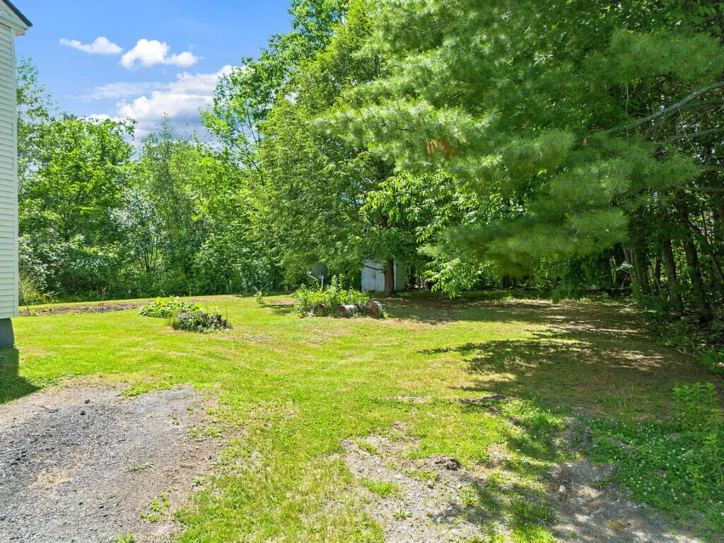 8 Paul Avenue Waterville ME 04901